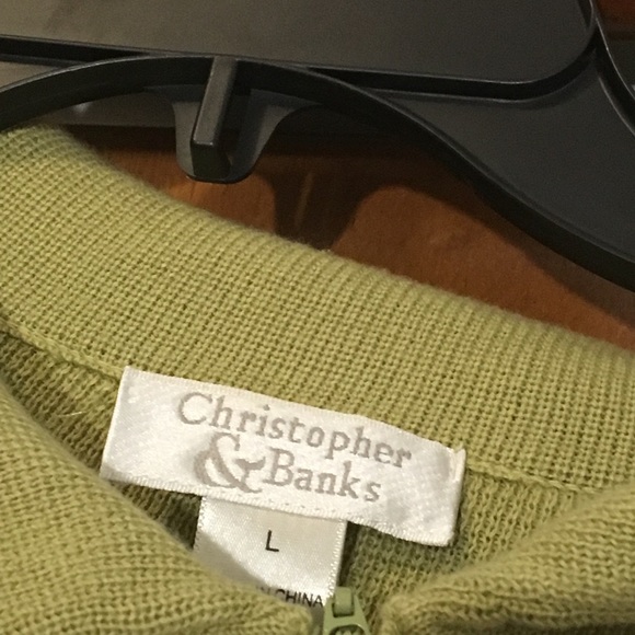 Green Sweater - Picture 2 of 2